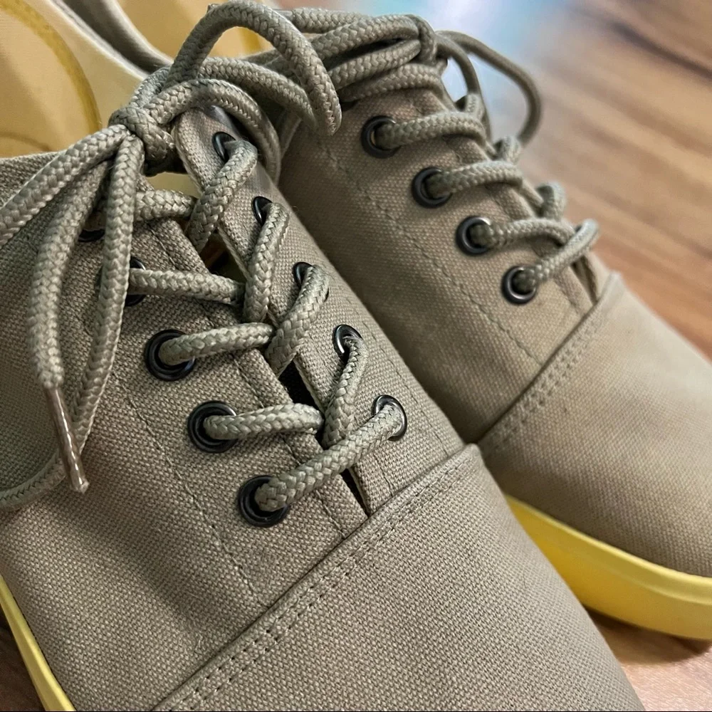 VAMVAS Space Grey/Yellow Eco Friendly Women’s Sneakers‎ Size 7.5